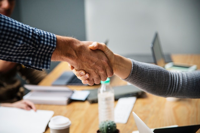 adult-business-deal-collaboration-1376864